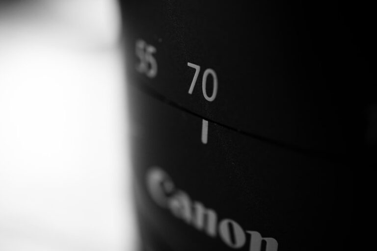 A professional Canon RF super telephoto lens, representing the rumored 500mm prime, on a clean background.